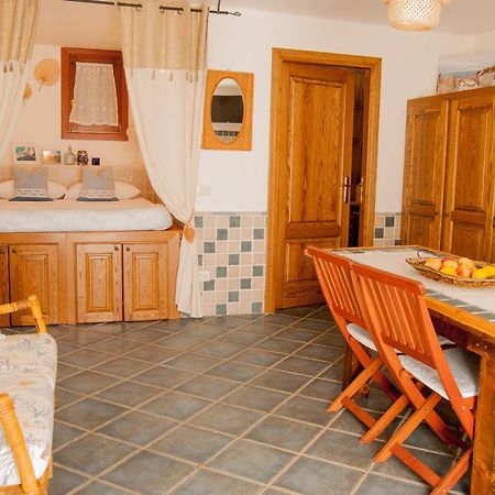Casa Danilo Leilighet San Teodoro  Eksteriør bilde
